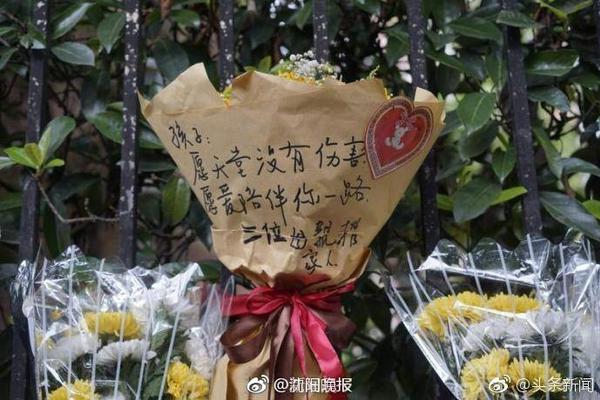 球衣名记：鲍威尔在热火将继续身穿24号球衣 海史密斯改穿8号